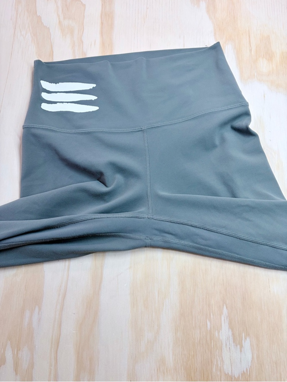 Lululemon 28" Align HR Glow Up Iron Blue 6 - Picture 5 of 11